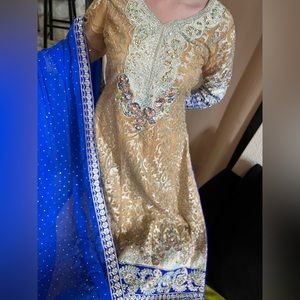 Pakistani Indian suit